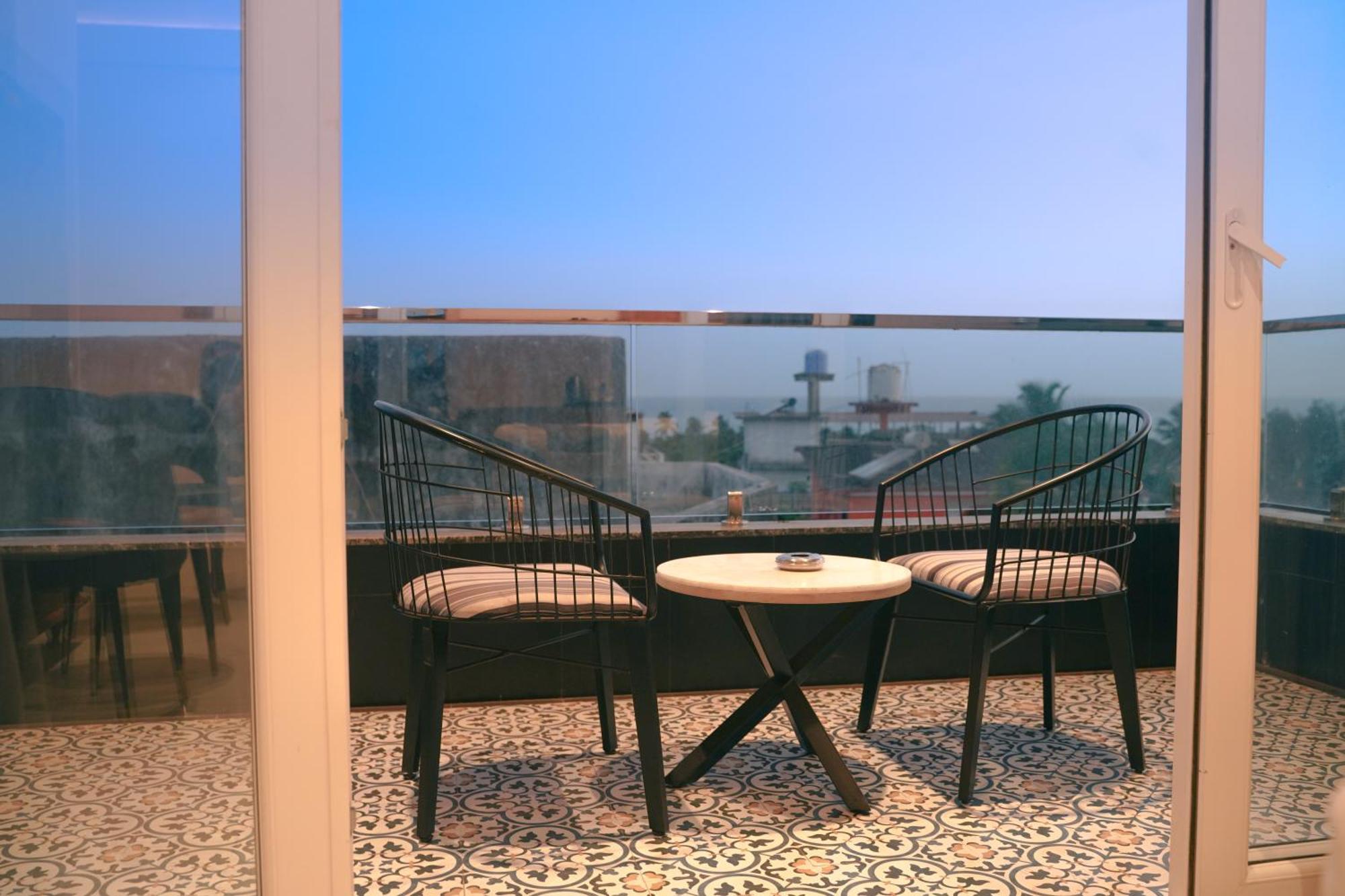 Ariena By Spree Hotels Goa Морджим Екстериор снимка