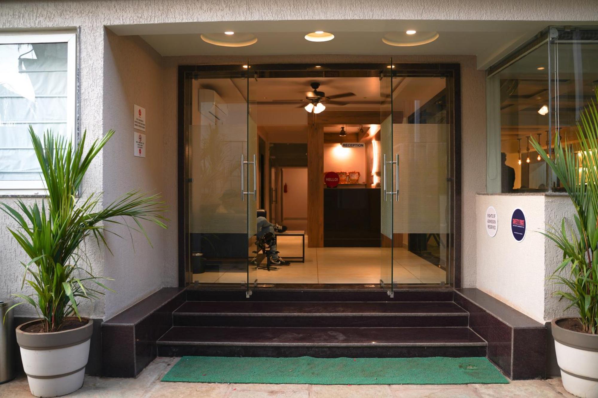Ariena By Spree Hotels Goa Морджим Екстериор снимка