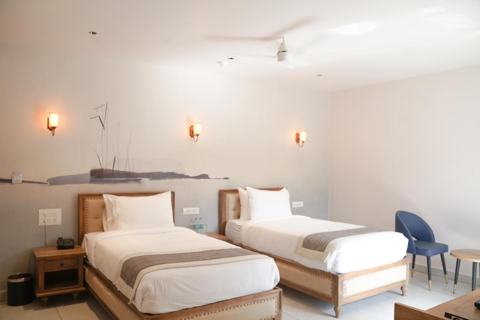 Ariena By Spree Hotels Goa Морджим Екстериор снимка